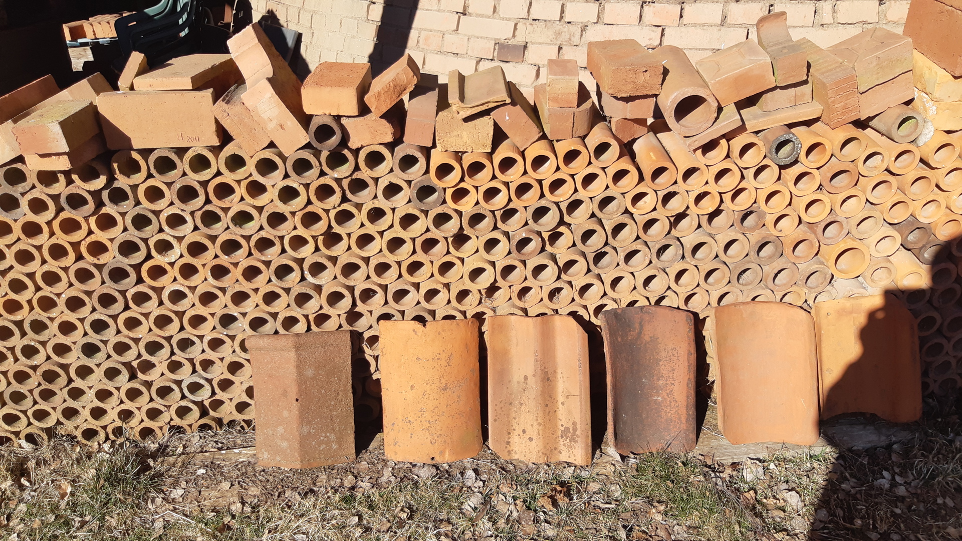 TEGLVERK I ÅS-ARRANGEMENT